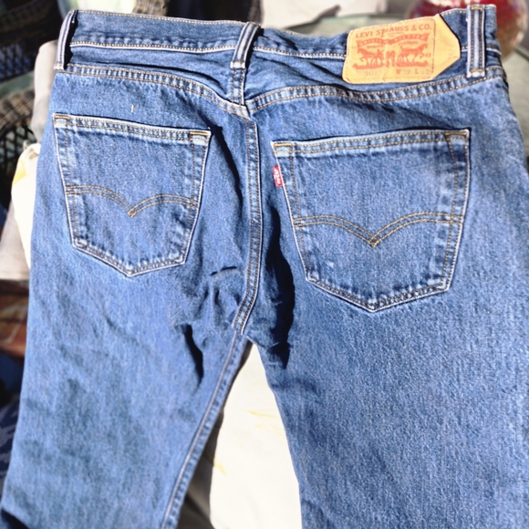 Levis 501 Mens 32X32 Jeans Straight Leg Medium Blue Button Fly Denim - Picture 4 of 10